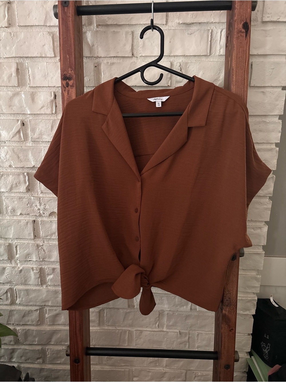 Reitmans Rust Brown Tie-Front Women's Top